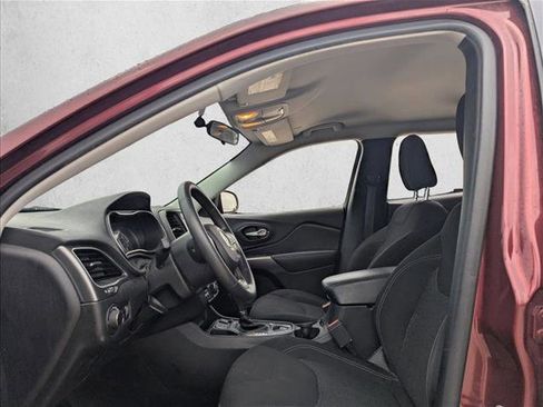 Used 2020 Jeep Cherokee Latitude image 9