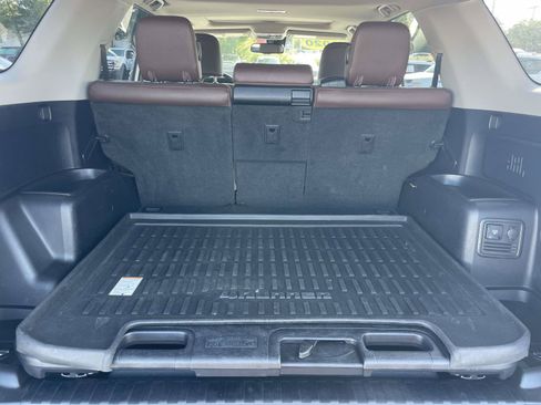 Used 2020 Toyota 4Runner Limited RWD image 10
