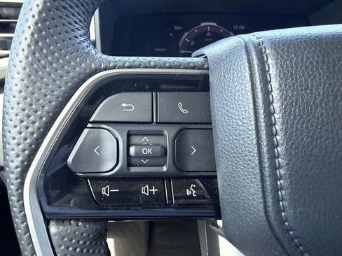 Used 2024 Toyota Tundra Limited w/ Power Package AWD/4WD image 32