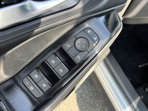 Certified 2023 Nissan Rogue SV w/ SV Premium B Package FWD image 21