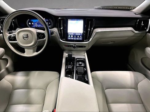 Certified 2026 Volvo V60 B5 Cross Country Plus w/ Protection Package Premier AWD/4WD image 7