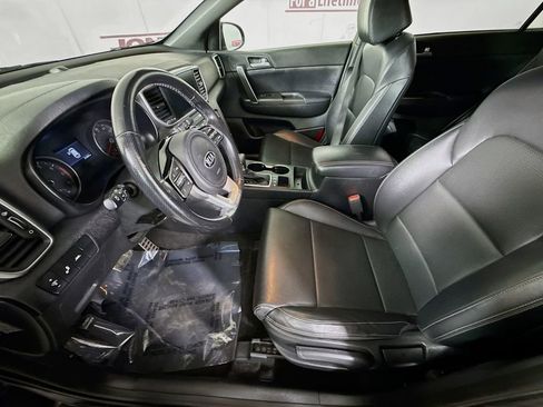 Used 2020 Kia Sportage S image 24