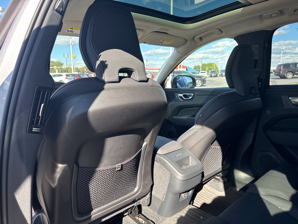 Used 2026 Volvo XC60 B5 Plus AWD/4WD image 22