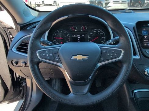 Used 2023 Chevrolet Malibu LT FWD image 16