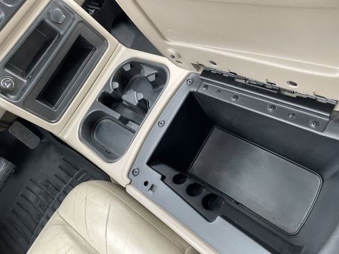 Used 2005 Chevrolet Suburban LT w/ Preferred Equipment Group image 25