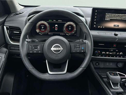 Used 2024 Nissan Rogue Platinum w/ Platinum Premium Package FWD image 23