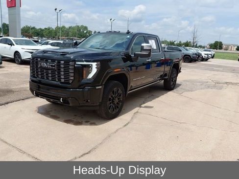 Used 2025 GMC Sierra 2500 Denali Ultimate w/ Max Trailering Package AWD/4WD image 8
