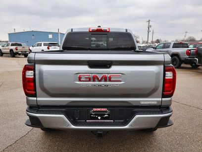 New 2026 GMC Canyon Elevation w/ Convenience Package