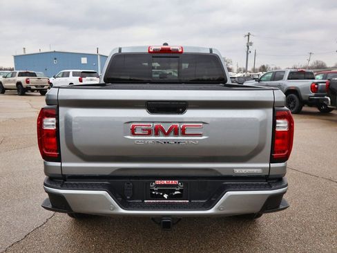 New 2026 GMC Canyon Elevation w/ Convenience Package image 4