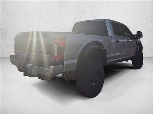 Used 2017 Ford F350 Platinum w/ Platinum Ultimate Package AWD/4WD image 5