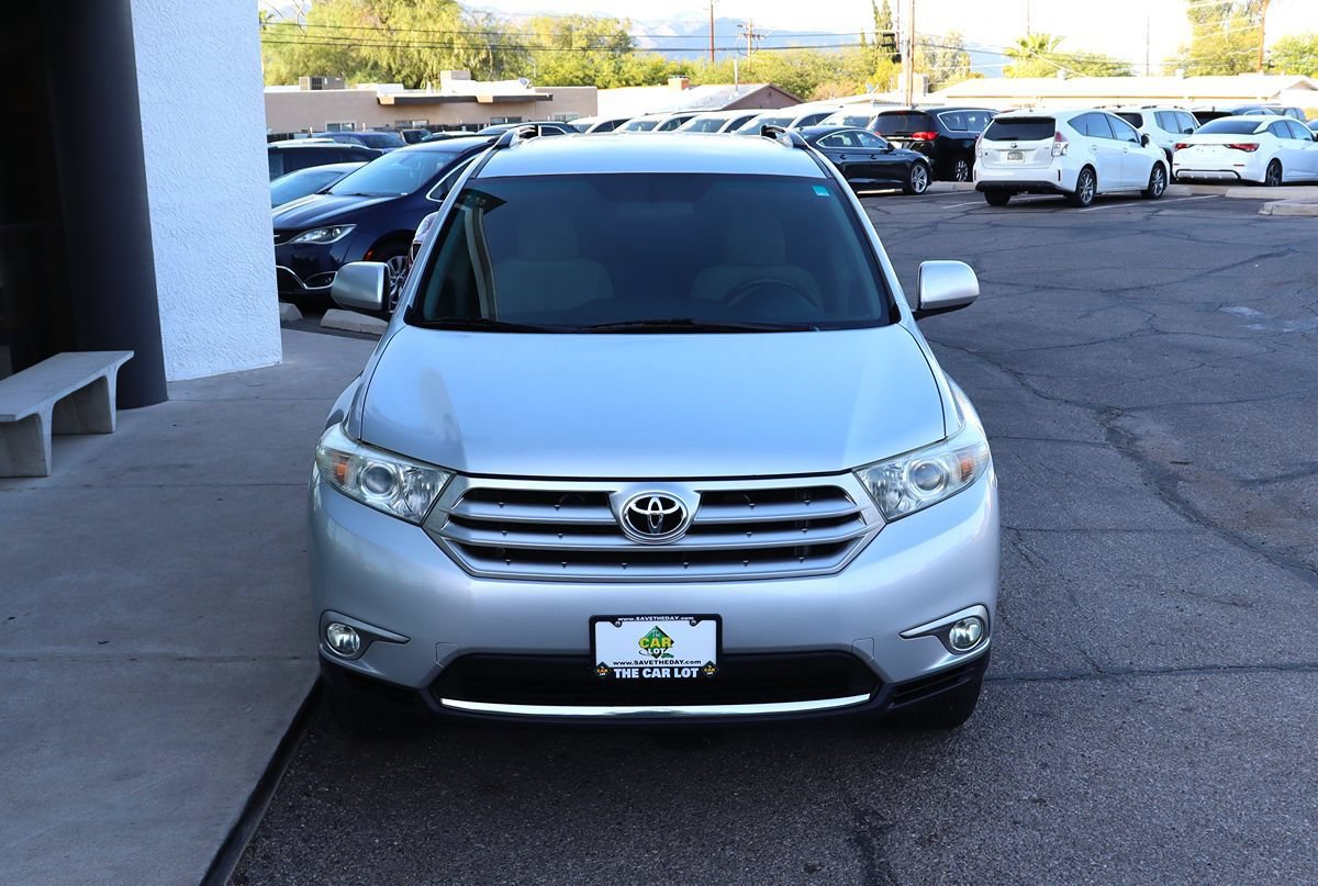 Used 2013 Toyota Highlander Plus FWD image 15