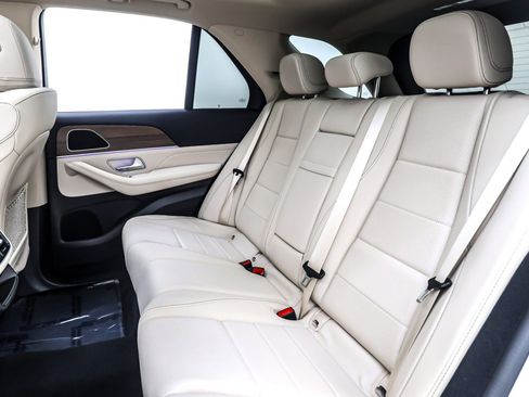 Certified 2025 Mercedes-Benz GLE 350 4MATIC image 10