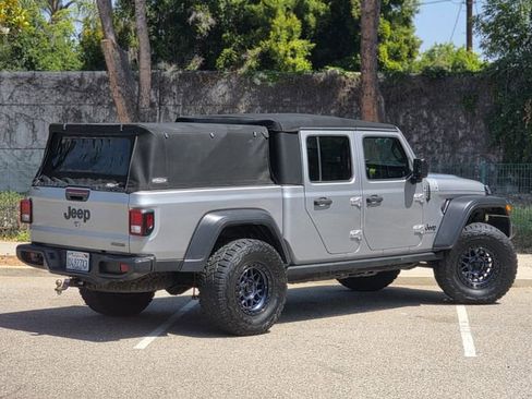 Used 2020 Jeep Gladiator Sport w/ Quick Order Package 24S AWD/4WD image 10