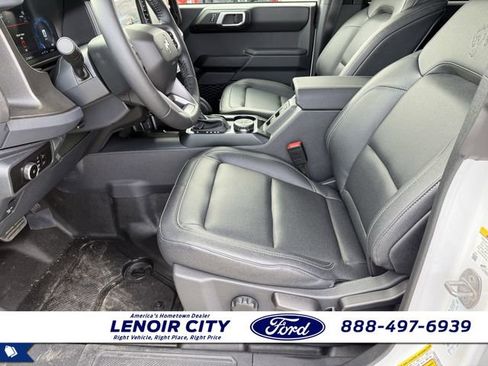 New 2025 Ford Bronco Badlands w/ Sasquatch Package AWD/4WD image 10