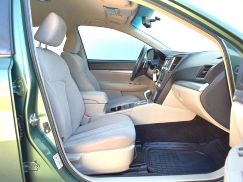 Used 2014 Subaru Outback 2.5i w/ Alloy Wheel Package AWD/4WD image 24
