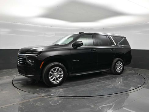 Used 2025 Chevrolet Tahoe LT AWD/4WD image 4