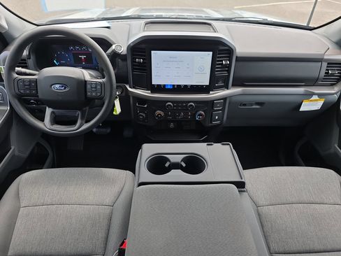 Used 2025 Ford F150 XLT AWD/4WD image 13