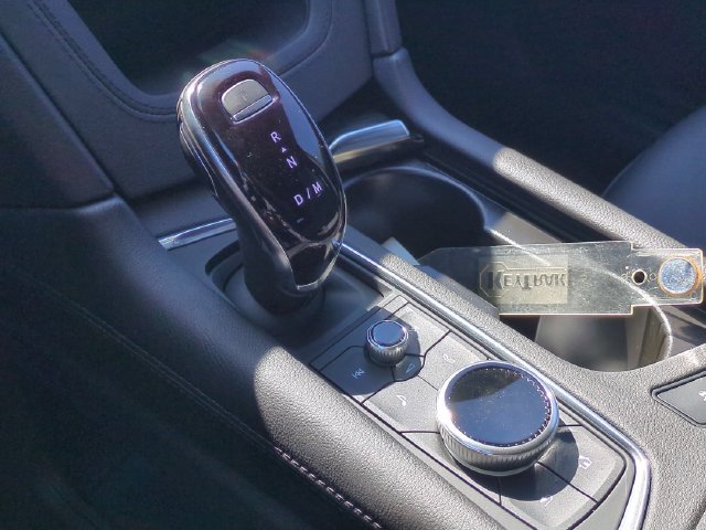 New 2026 Cadillac XT5 Luxury FWD image 24