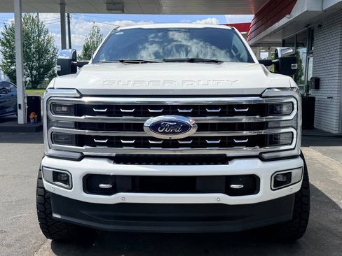 Used 2024 Ford F250 Platinum AWD/4WD image 7