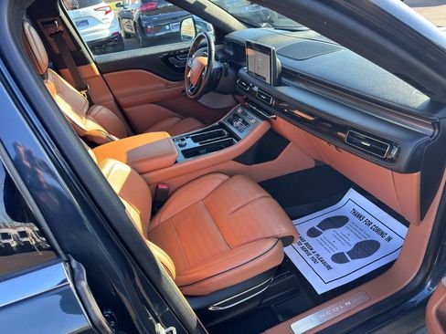 Used 2020 Lincoln Aviator Black Label w/ Dynamic Handling Package image 30