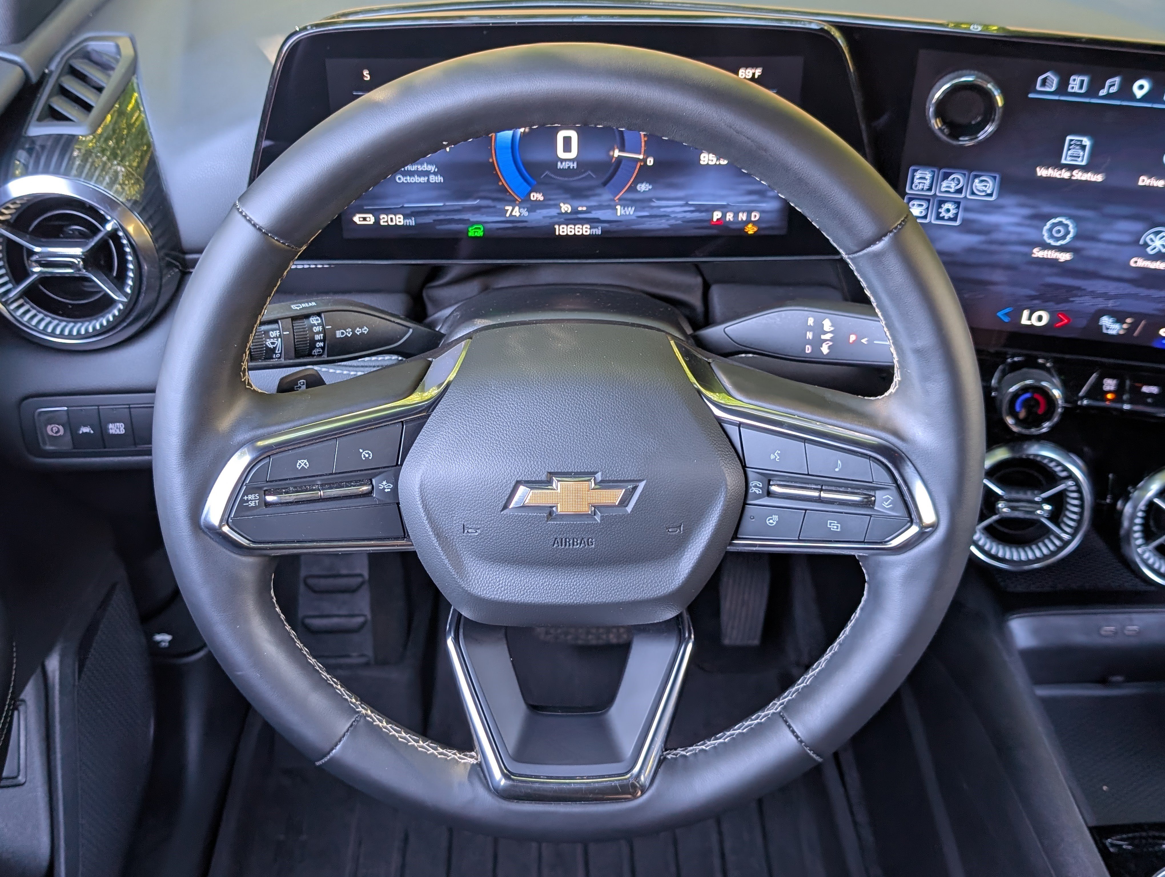 Used 2024 Chevrolet Blazer EV LT AWD/4WD image 23