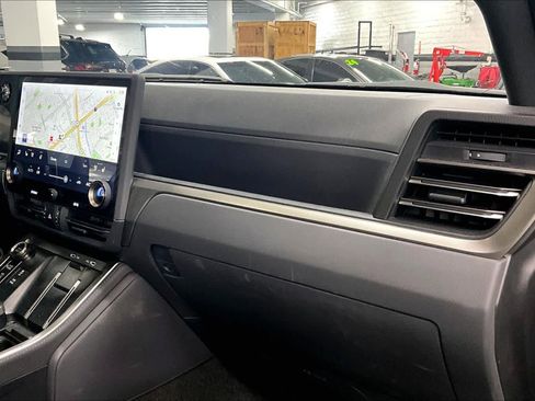 Used 2024 Lexus GX 550 image 18