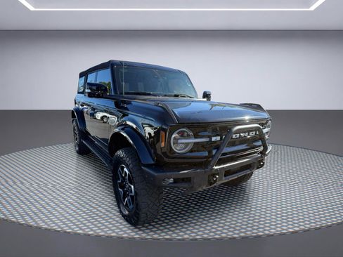 Used 2022 Ford Bronco Outer Banks AWD/4WD image 9