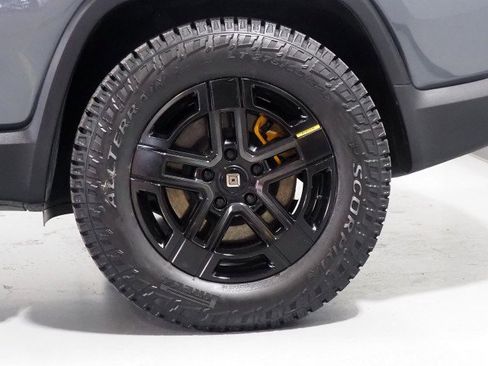 Used 2024 Rivian R1S AWD Adventure image 56