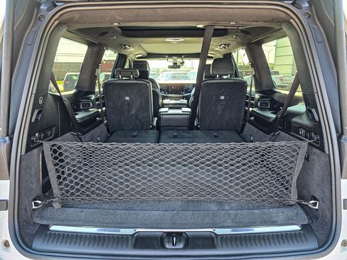 Used 2024 Jeep Grand Wagoneer Series III w/ Rear Seat Video Group 1 AWD/4WD image 40