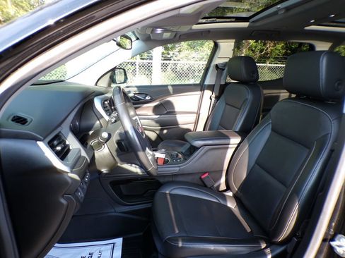 Used 2021 GMC Acadia SLT w/ Elevation Edition AWD/4WD image 13