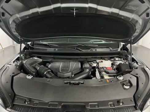 Certified 2025 Buick Enclave Avenir w/ Super Cruise Package FWD image 31