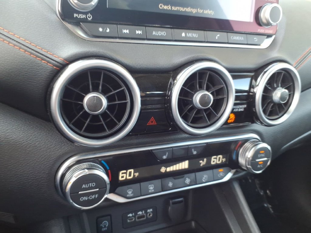 Certified 2025 Nissan Sentra SR FWD image 17