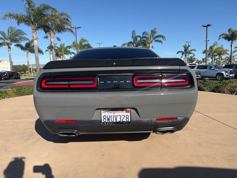 Used 2018 Dodge Challenger SXT w/ Blacktop Package image 6