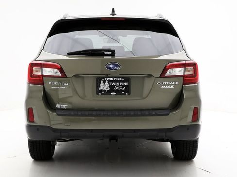 Used 2017 Subaru Outback 2.5i Touring w/ Popular Package #5A image 8