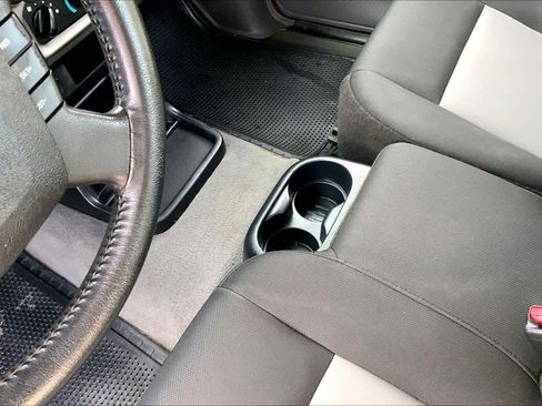 Used 2010 Ford Ranger XLT image 14