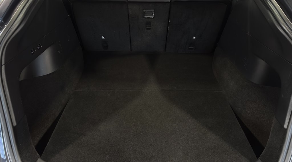 Used 2022 Tesla Model Y Long Range AWD/4WD image 7