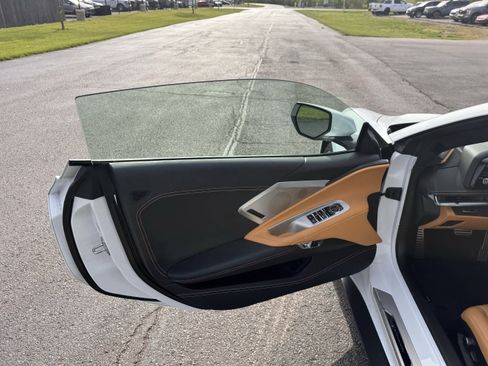 Used 2023 Chevrolet Corvette Stingray Premium Conv w/ 3LT RWD image 10