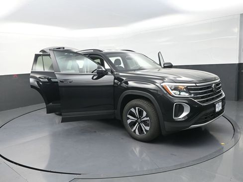 New 2026 Volkswagen Atlas SE AWD/4WD image 29
