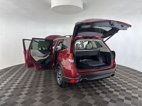 Used 2022 Subaru Forester Premium image 14