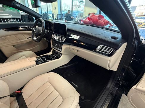 Used 2016 Mercedes-Benz CLS 400 4MATIC image 34