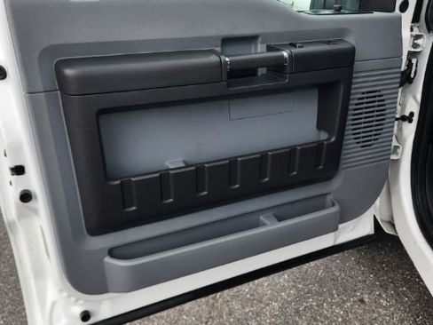 Used 2016 Ford F250 XL w/ Power Equipment Group RWD image 12