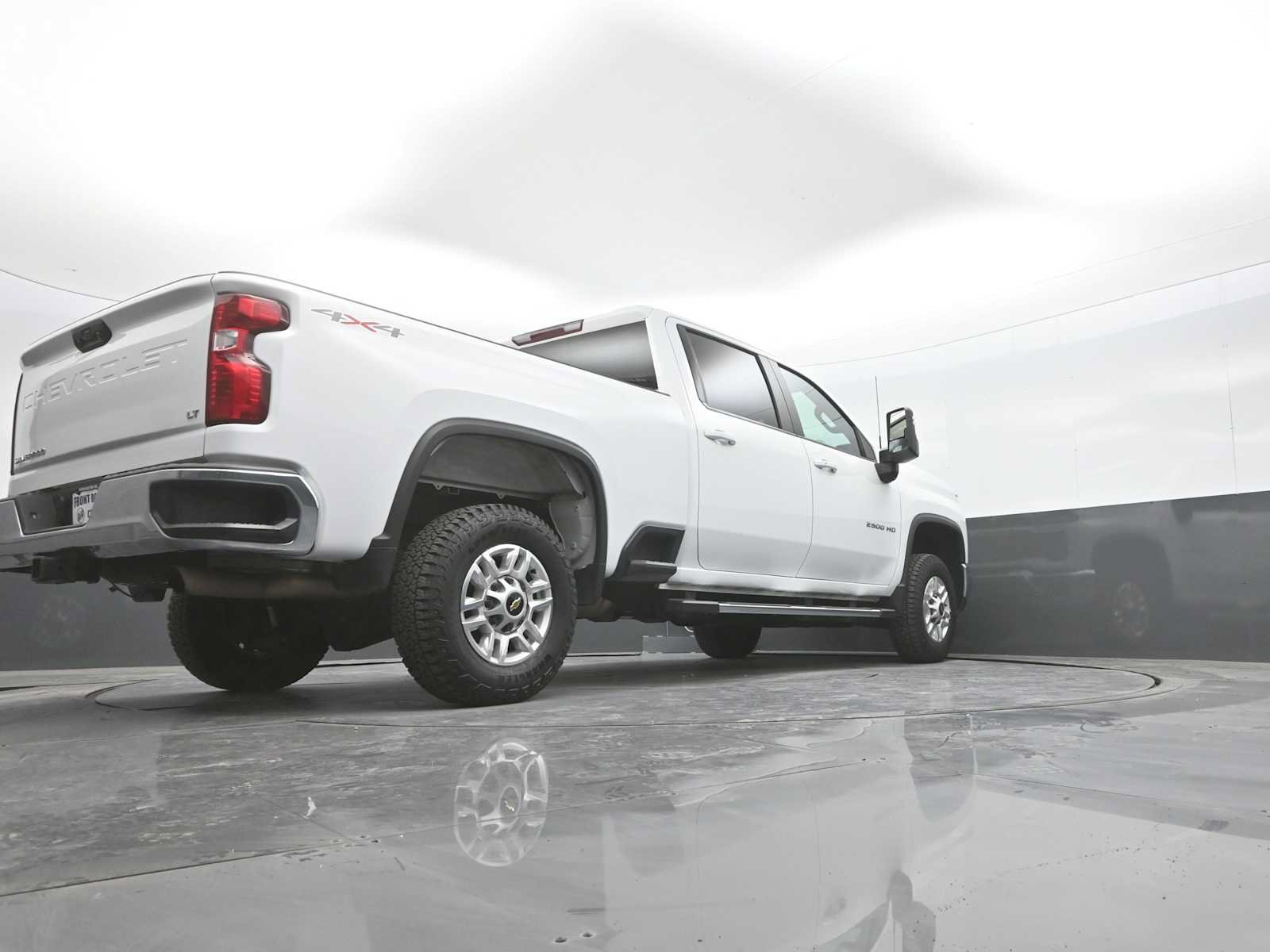 Used 2025 Chevrolet Silverado 2500 LT w/ Convenience Package AWD/4WD image 47