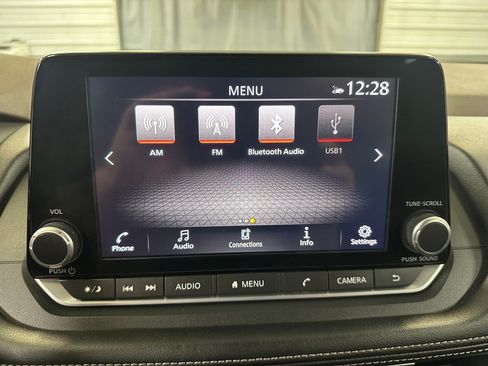 Used 2023 Nissan Rogue SV AWD/4WD image 12