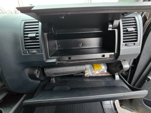 Used 2013 Toyota Tundra Grade 4x4 4dr CrewMax Cab Pick image 35