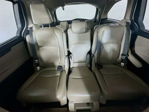 Used 2020 Honda Odyssey EX-L image 13