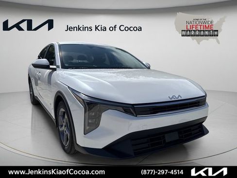 New 2026 Kia K4 FWD image 5