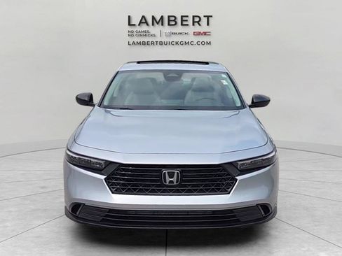 Used 2025 Honda Accord SE image 8