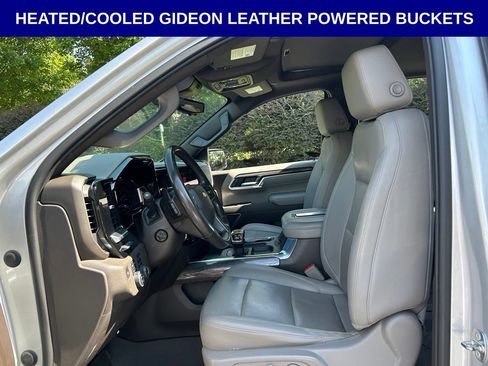 Used 2022 Chevrolet Silverado 1500 LTZ w/ LTZ Premium Package AWD/4WD image 6