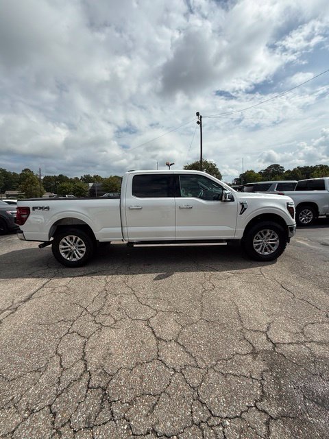 Used 2025 Ford F150 Lariat w/ Equipment Group 502A High AWD/4WD image 3