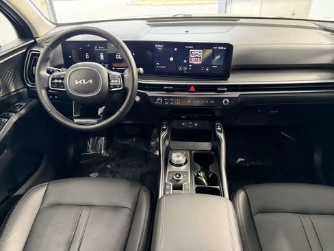 Used 2025 Kia Sorento EX AWD/4WD image 12
